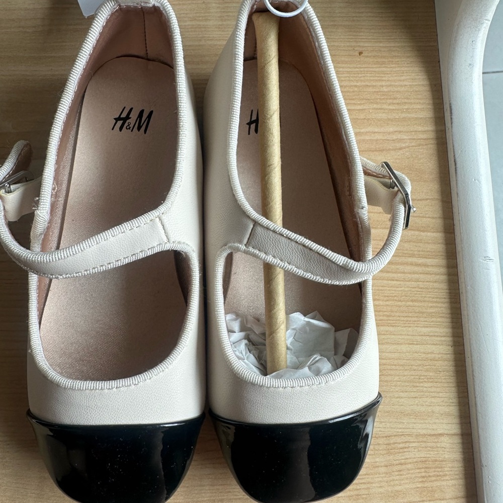 H&M Kids Cream and Black Mary Jane Shoes